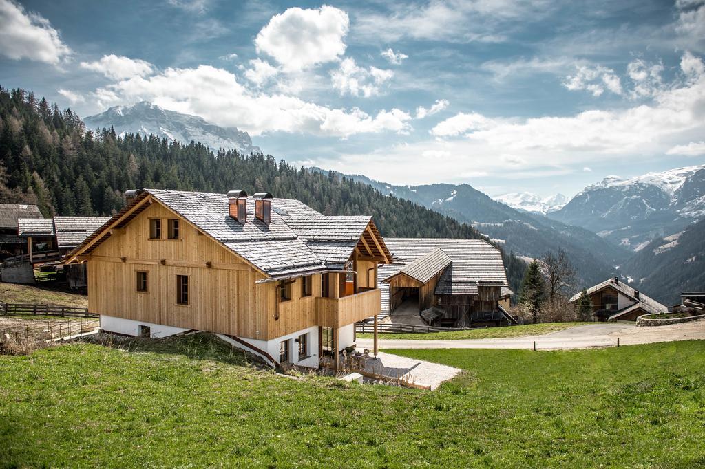 Mountain Chalet Pia لا فالي المظهر الخارجي الصورة