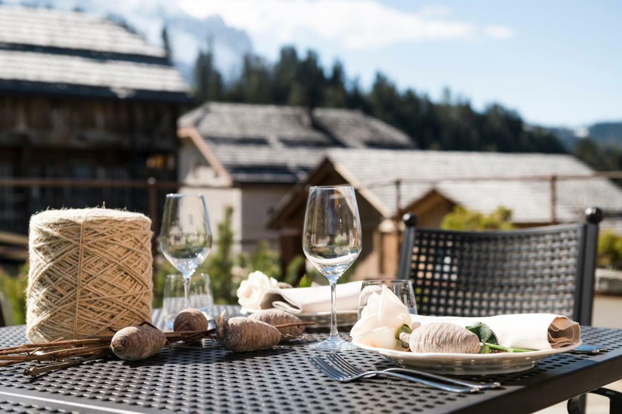 Mountain Chalet Pia لا فالي المظهر الخارجي الصورة